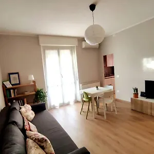 Casatelu - A Due Passi Dal Centro Storico , Cernusco Sul Naviglio Italia